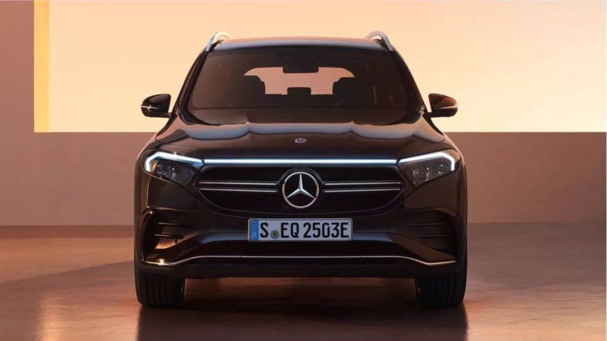 https://www.jagranimages.com/images/newimg/08122022/08_12_2022-_mercedes-benz_car__23249415.jpg