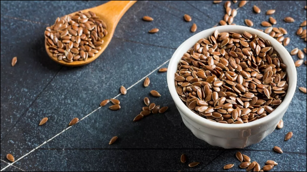 Benefits of Flax Seeds: औषधीय गुणों से भरपूर है अलसी, वजन घटाने से लेकर कई समस्याओं में है कारगर