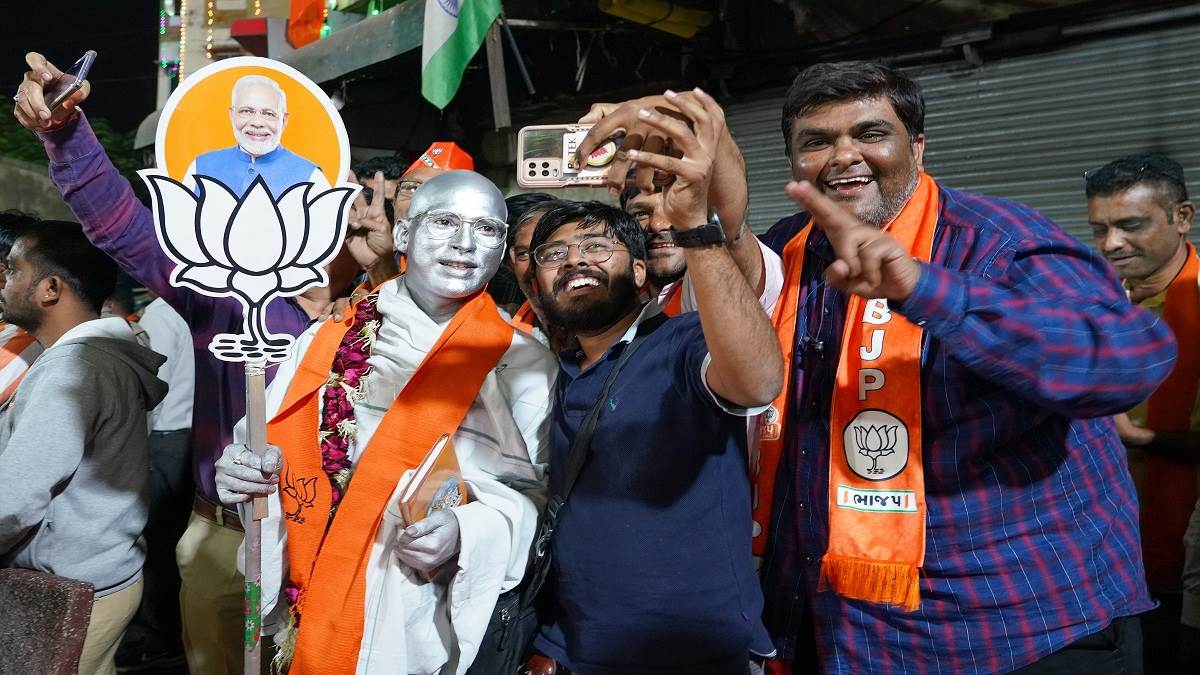 https://www.jagranimages.com/images/newimg/08122022/08_12_2022-assembly_polls_1200_23250381.jpg