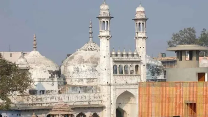 ज्ञानवापी परिसर के स्वामित्व वाद में HC का फैसला सुरक्षित।