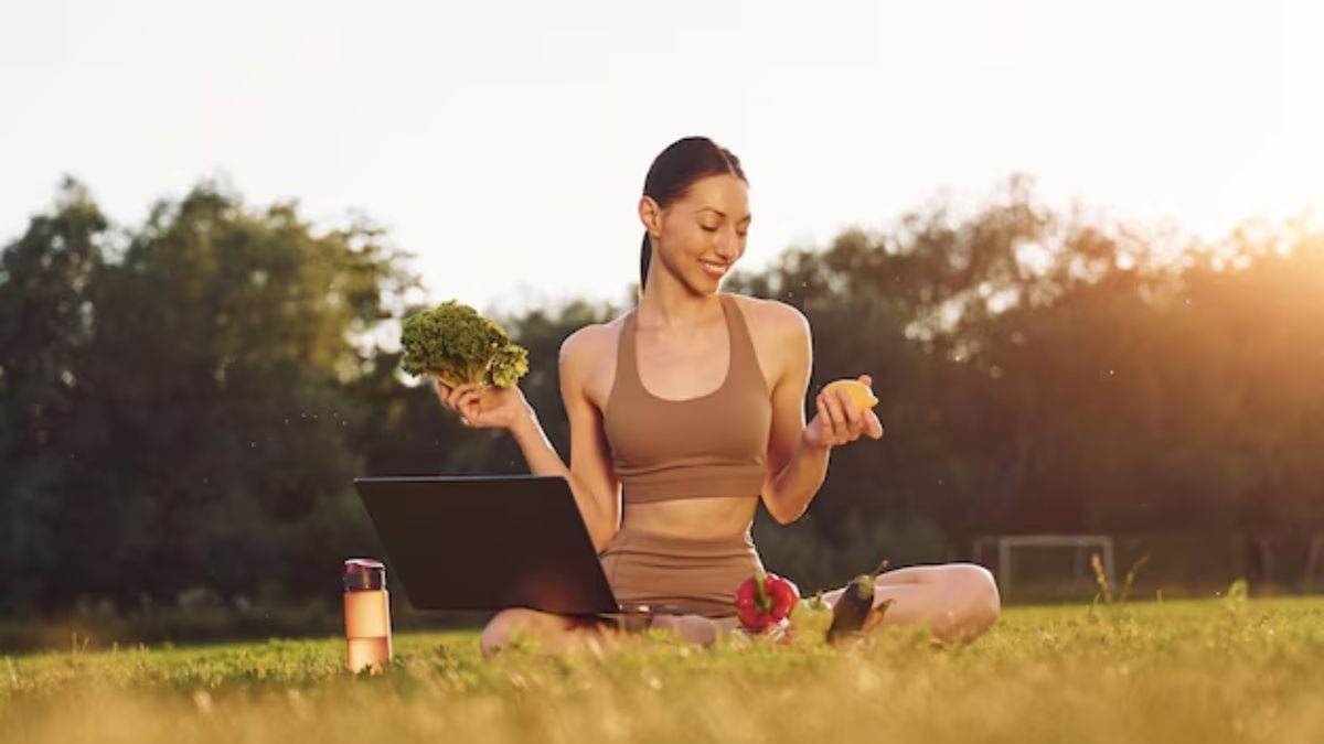 https://www.jagranimages.com/images/newimg/08122024/08_12_2024-habits_to_look_naturally_beautiful_23844461.jpg