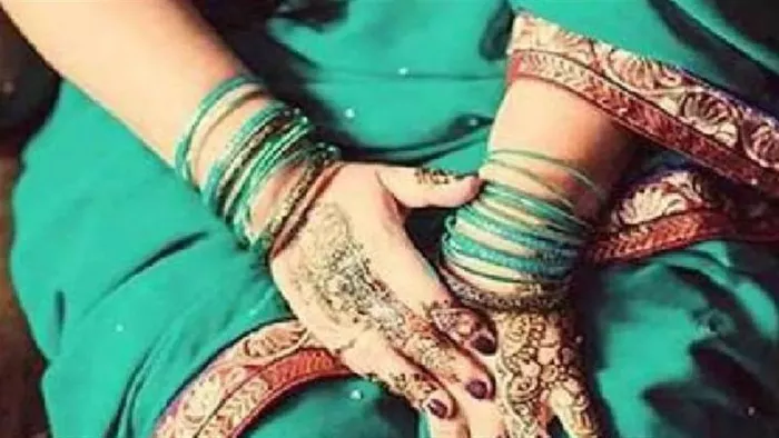 जुमई में सौतन ने पहली पत्नी के प्राइवेट पार्ट में डाला फेवीक्विक (सांकेतिक तस्वीर)