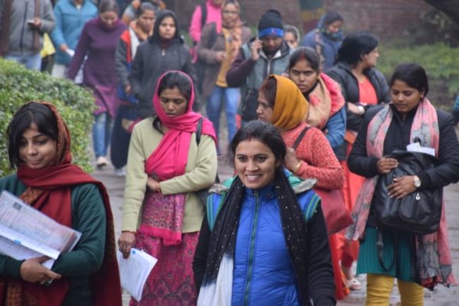 परीक्षा नहीं दे सके 250 अभ्यर्थी, हंगामा