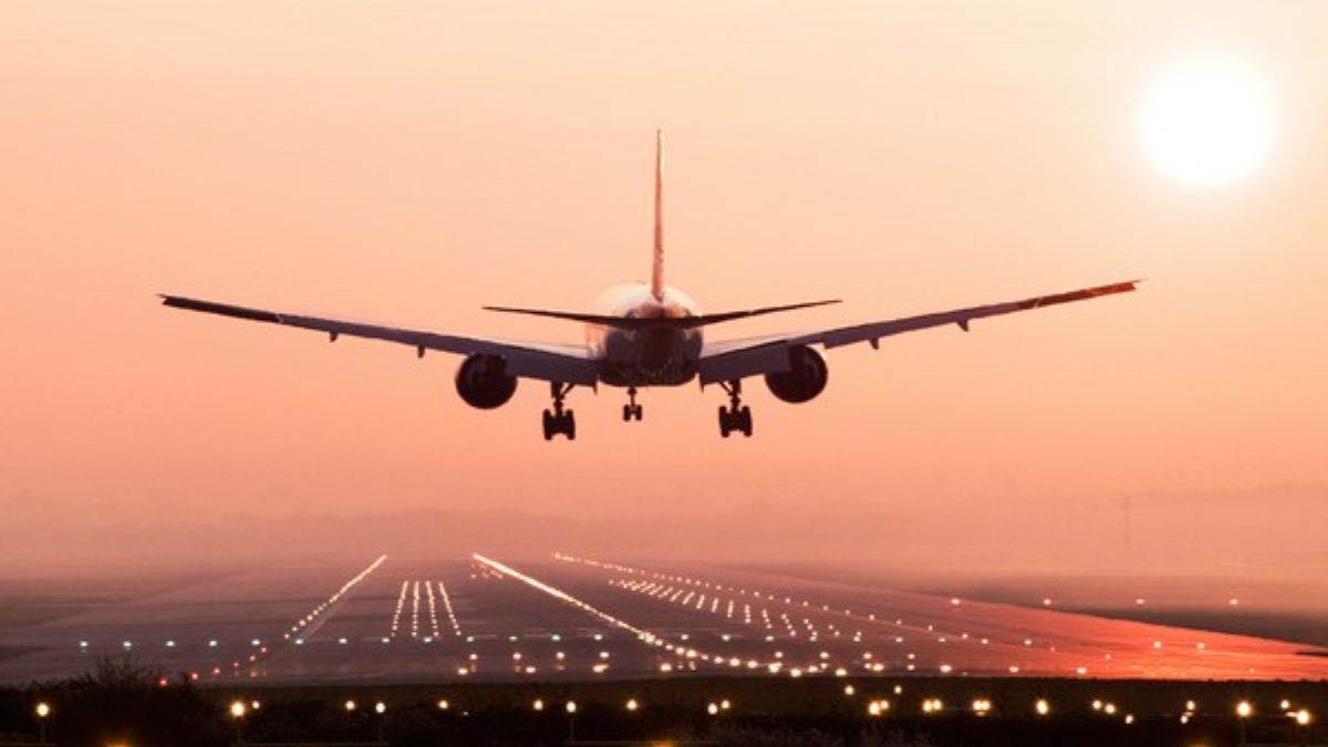 ncr due to low visibility and fog many flights affected at delhi airport