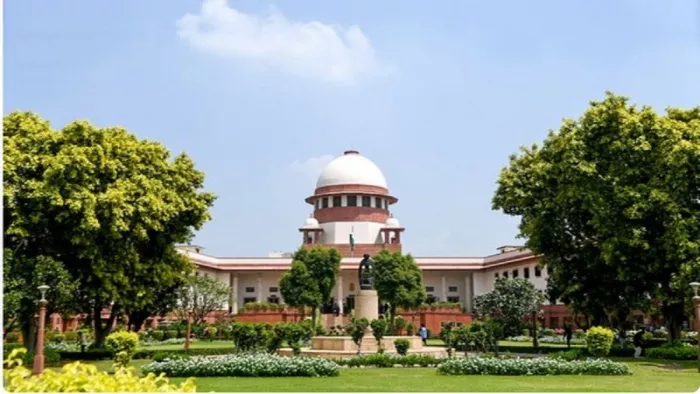 Supreme Court: सुप्रीम कोर्ट में आज सुनवाई का अहम दिन हैं।