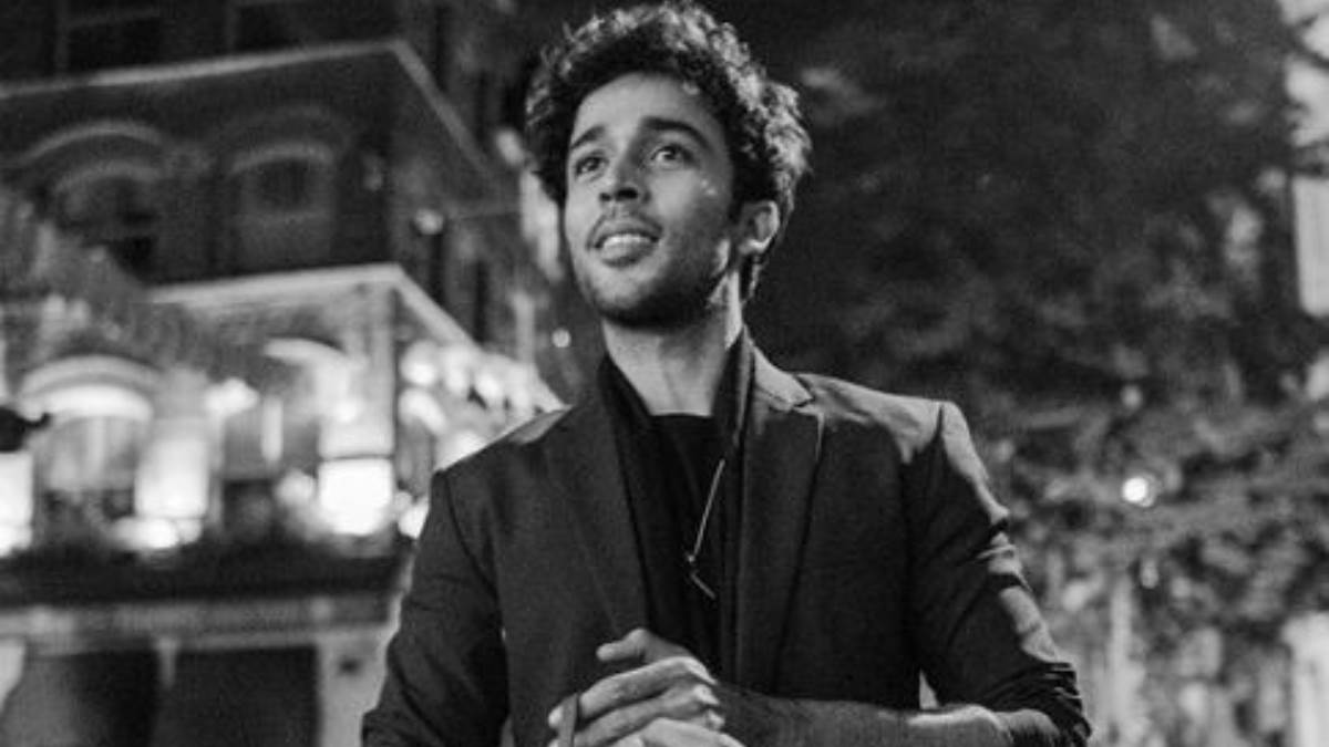 https://www.jagranimages.com/images/newimg/09012023/09_01_2023-zahan_debut_film_faraaz_23289097.jpg