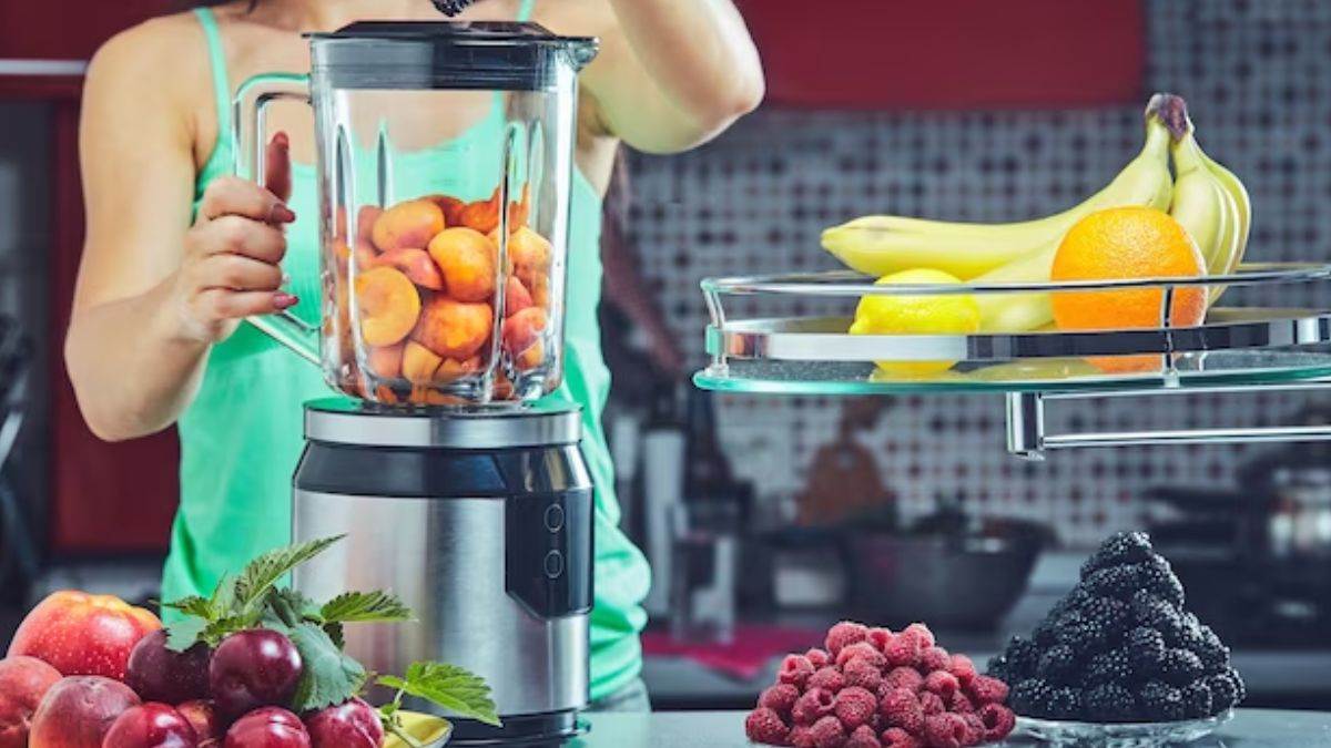 हाथ से मसालों की पीसिंग-पीसिंग करो बंध क्योंकि 750 Watt Mixer Grinder कर रहे हैं चुटकियों में काम