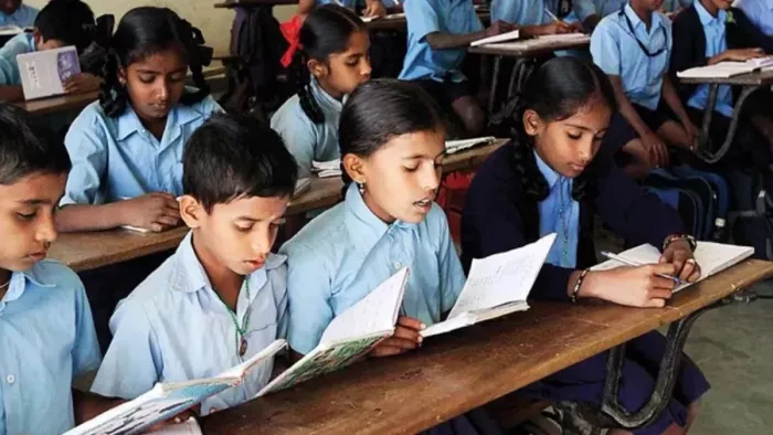 छपरा के सरकारी स्कूल में बदलाव (जागरण)
