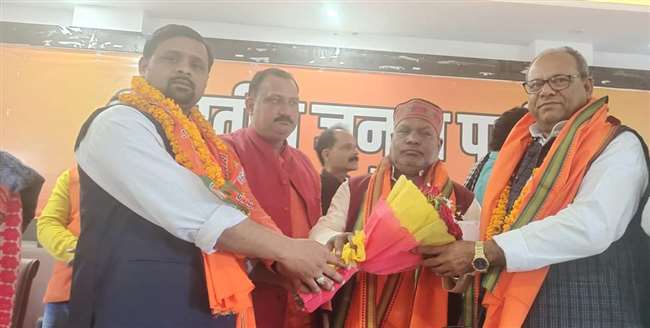 https://www.jagranimages.com/images/newimg/09022022/09_02_2022-bjp_22452548.jpg