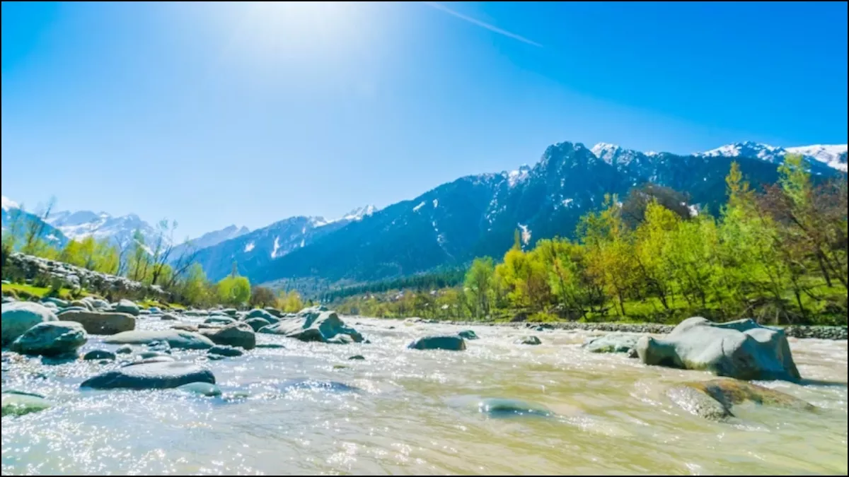 Hill Stations समर वेकेशन का बना रहे हैं प्लान तो भारत के इन पांच हिल  स्टेशन्स की करें सैर - from srinagar to shimla these are the top 5 hill  station in