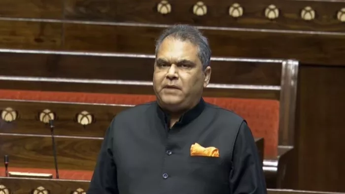 बजट सत्र में संजीव अरोड़ा के सवाल पर बोले गडकरी