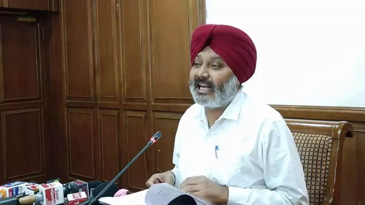 penalty of rs 3 cr imposed for issuing wrong bills under bill lao inaam pao scheme finance minister harpal cheema