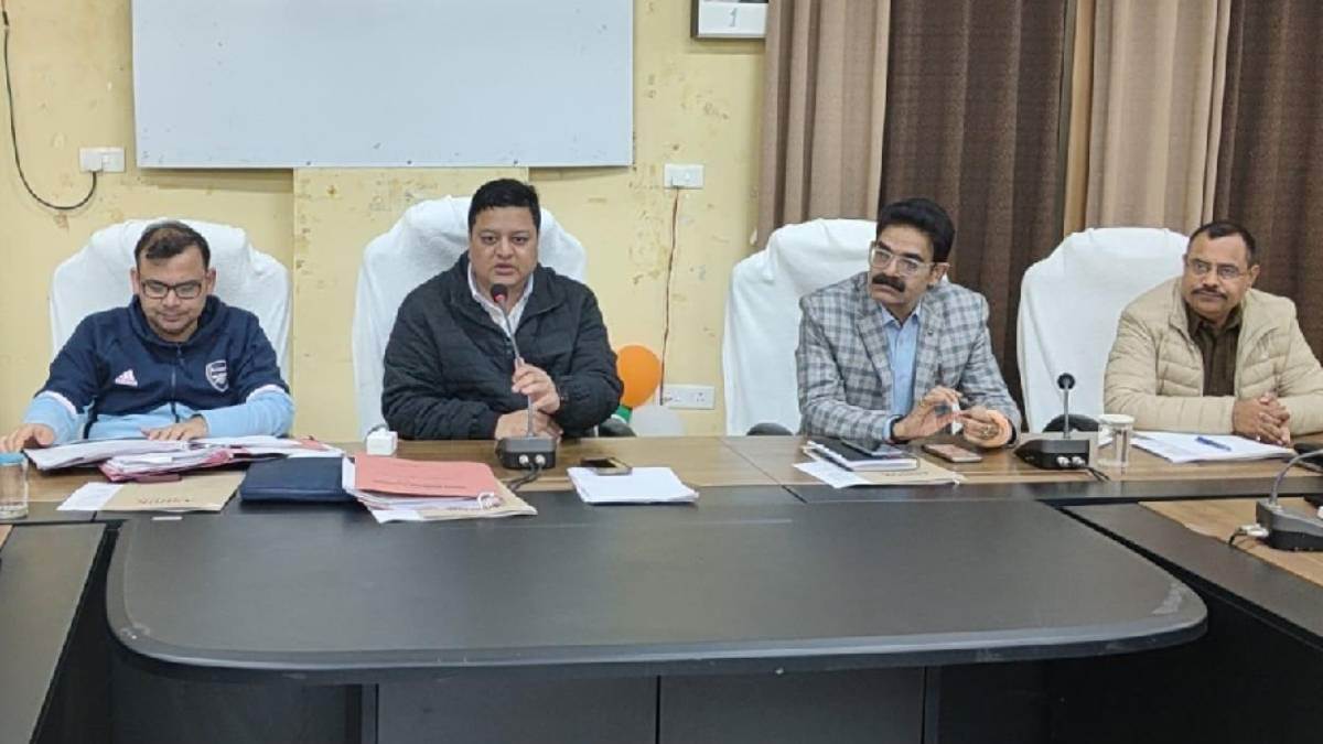 https://www.jagranimages.com/images/newimg/09022024/09_02_2024-ro_23649091.jpg