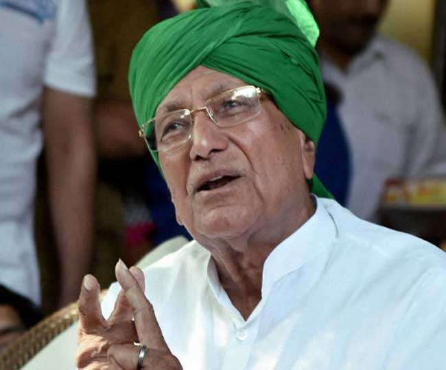 ओम प्रकाश चौटाला ने अपनी उम्र और दिव्यांगता के आधार पर जेल से रिहाई की मांग की है।