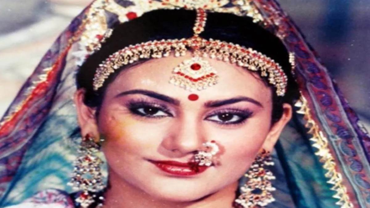 ramanand sagar ramayan fame sita aka dipika chikhlia brutally trolled her latest video fans told you cross your limits