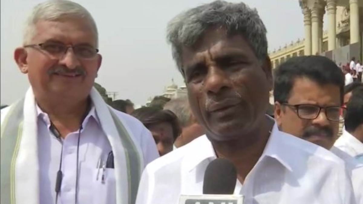 same lokayukta filed case against madal virupakshappa and his son kota srinivasa poojary