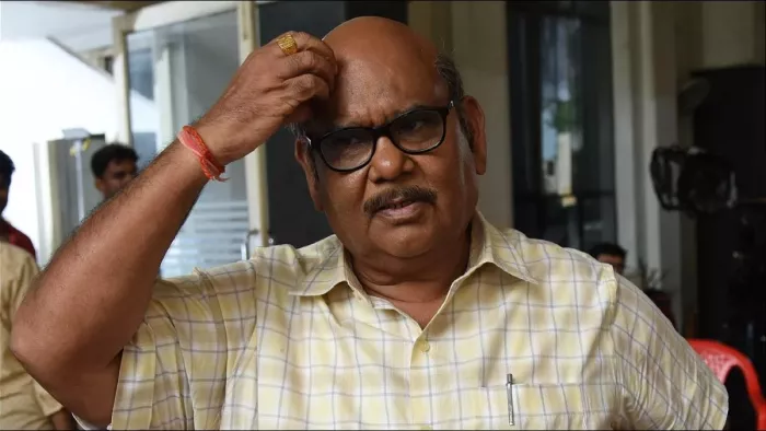 अभिनेता सतीश कौशिक का निधन, अनुपम खेर ने जताया शोक।