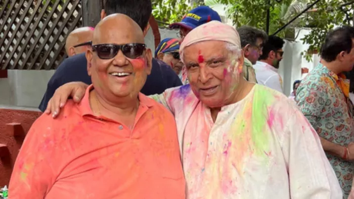 Photo Credit : Satish Kaushik Twitter Photo Screenshot
