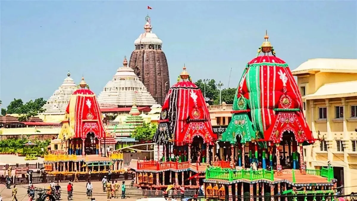 Odisha News: पुरी जगन्नाथ मंदिर परिसर में गिरा पत्थर का टुकड़ा, हादसा टला... नहीं हुआ जानमाल का नुकसान