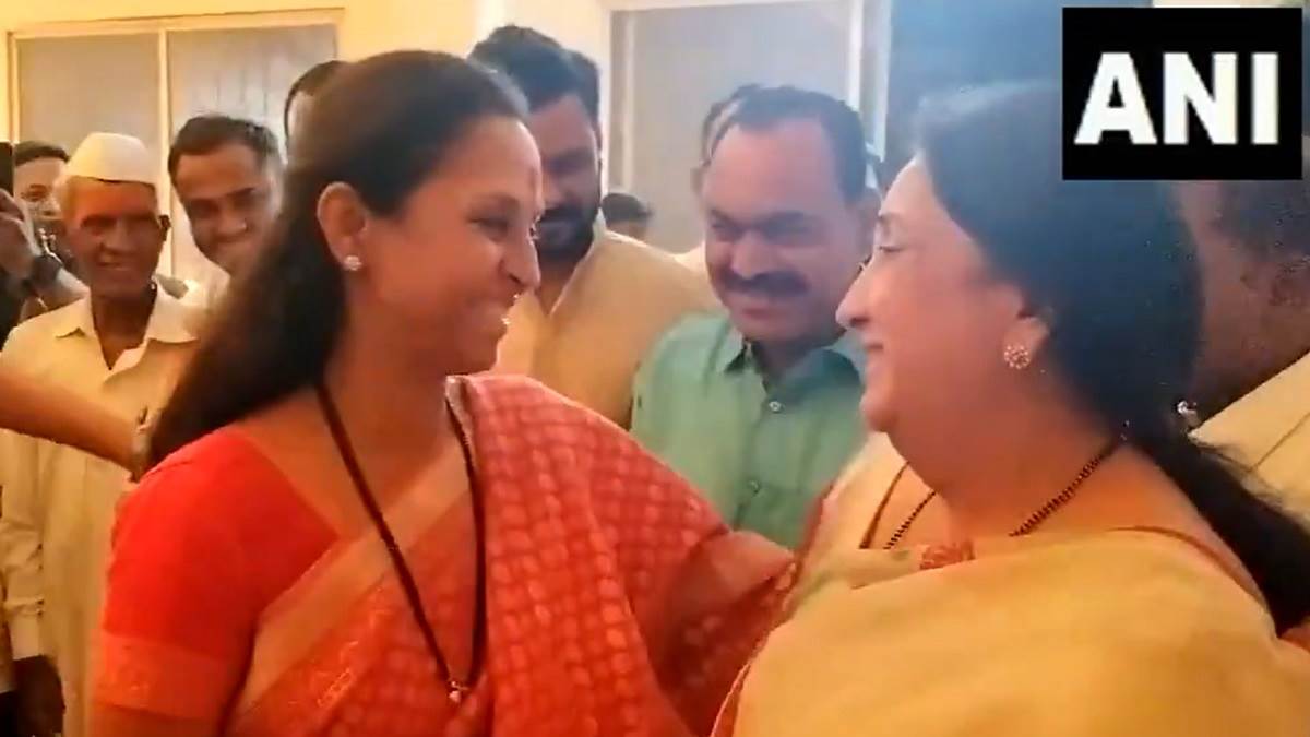 supriya sule and sunetra pawar meet in baramati temple ncp leader share hug with ajit pawar wife