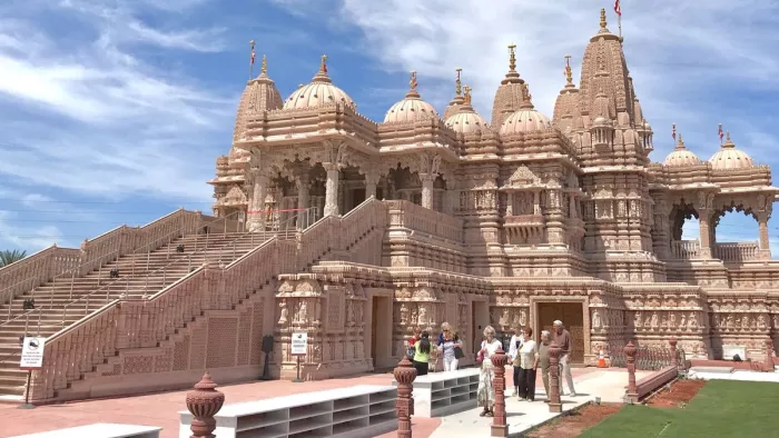 US Hindu Temple vandalized मंदिर पर हुआ हमला। (फोटो- बीएपीएस साइट)