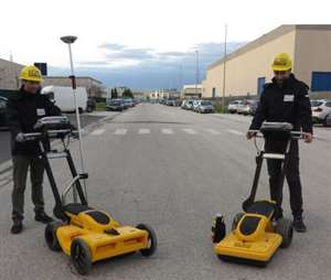 ग्राउंड पेनीट्रेटिंग रडार एक भू-भौतिकीय विधि है जो उपसतह की छवि के लिए रडार का उपयोग करती है।