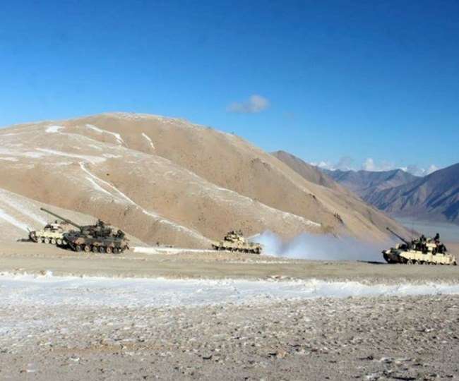 भारतीय सेना ने उत्तरी सीमाओं पर अपने सैनिकों की तैनाती को और मजबूत किया है।