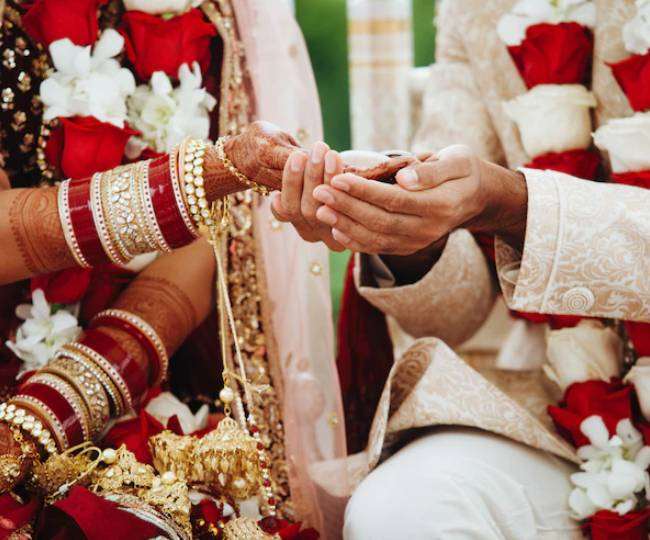 Vivah Muhuart 2022: 17 अप्रैल से विवाह लग्न होंगे प्रारंभ, देखें साल 2022  में पड़ने वाले शादी के शुभ मुहूर्त - vivah muhurat list 2022 vivah lagna  starts from 17 april see auspicious ...