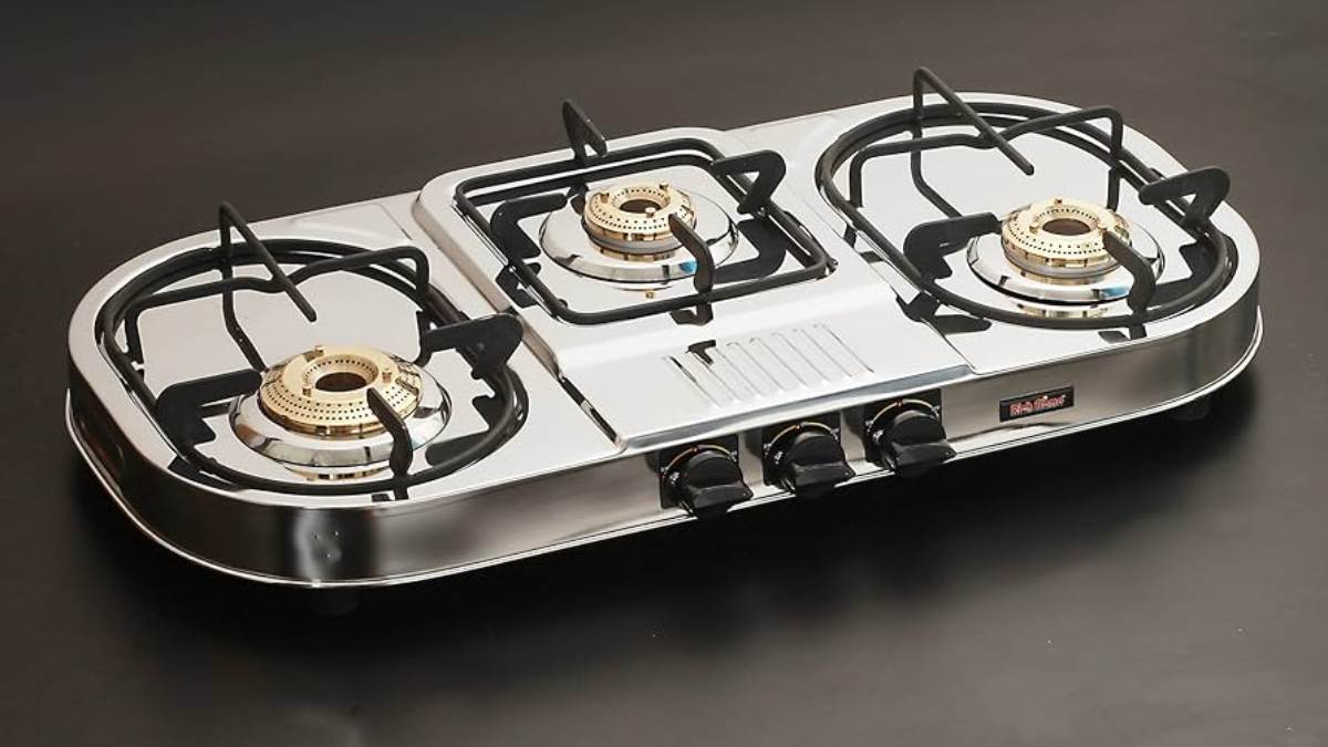 https://www.jagranimages.com/images/newimg/09042024/09_04_2024-_gas_stove_3_burner_steel_body_23693388.jpg