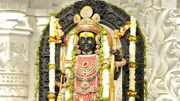 आज से स्वर्ण-रजतयुक्त सूती वस्त्र धारण करेंगे रामलला