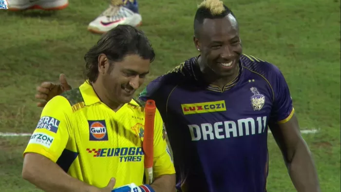 CSK vs KKR: धोनी की दीवानगी देख हैरान रह गए रसेल।