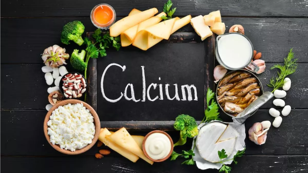 शरीर में Calcium की कमी दूर करने के लिए खाएं 8 फूड्स, बुढ़ापे तक रहेंगी हड्डियां मजबूत