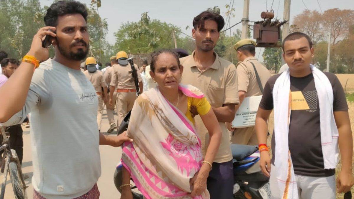 fatehpur triple murder three of a family shot dead full story