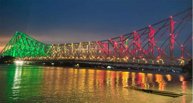 Kolkata Port Pays Tribute By Celebrating Rabindra Nath ore 159th Birth Anniversary Through Rabindra Setu
