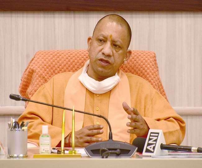 CM Yogi Adityanath said result of Corona curfew is visible getting help in breaking  corona chain