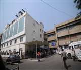 जीएमसी प्रशासन और पुलिस सुलह करवाने में लगा हुआ है।