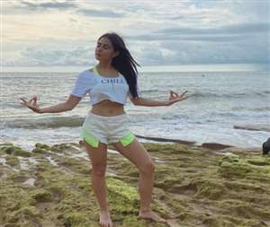 Sara Ali Khan celebrated Mother Day like this. photo source @saraalikhan95 instagram.