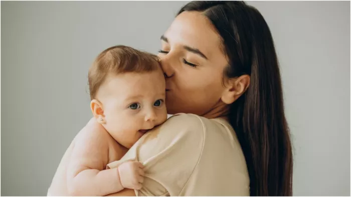 Mother's Day 2023: सुखद और स्वस्थ मातृत्व के लिए जरूरी है सावधानी बरतना