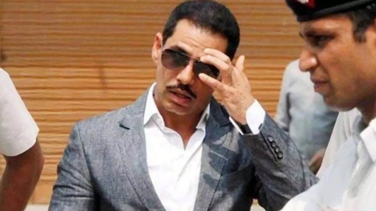 https://www.jagranimages.com/images/newimg/09052024/09_05_2024-robert_vadra_2_23714449.jpg