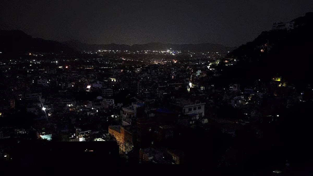 https://www.jagranimages.com/images/newimg/09052025/09_05_2025-himachal_blackout_23934112.jpg