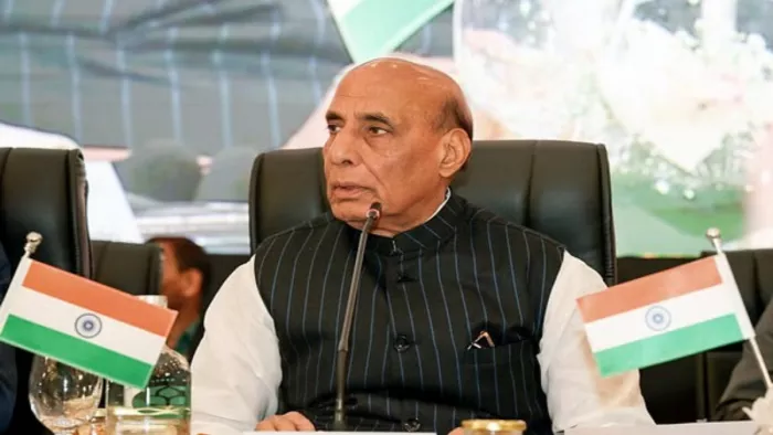 तीनों सेना प्रमुखों के साथ राजनाथ सिंह की बैठक (फाइल फोटो)