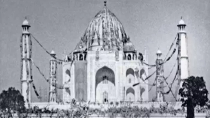 Taj Mahal: भारत-पाकिस्तान के मध्य 1971 में हुए युद्ध के समय ताजमहल को जंगल का रूप दिया गया था।