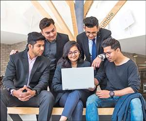 संस्थान CAT, CMAT और MAT में बेहतर स्कोर वाले छात्रों को 4 लाख रुपये तक की स्कॉलरशिप भी देता है।