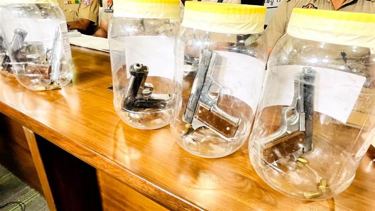 सीआइए स्टाफ ने गैंगस्टर लारेंस बिश्नोई ग्रुप के 2 लाेग पकड़े। (जागरण)