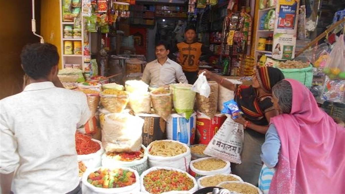 With this decision, the price of petrol will be reduced by Rs 9.5 per litre and of diesel by Rs 7 per litre. It must be noted that the ... With this decision, the price of petrol will be reduced by Rs 9.5 per litre and of diesel by Rs 7 per litre. It must be noted that the ...