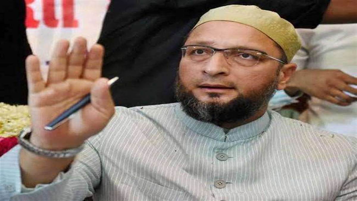 दिल्ली पुलिस की आईएफएसओ टीम ने ओवैसी पर FIR दर्ज की।