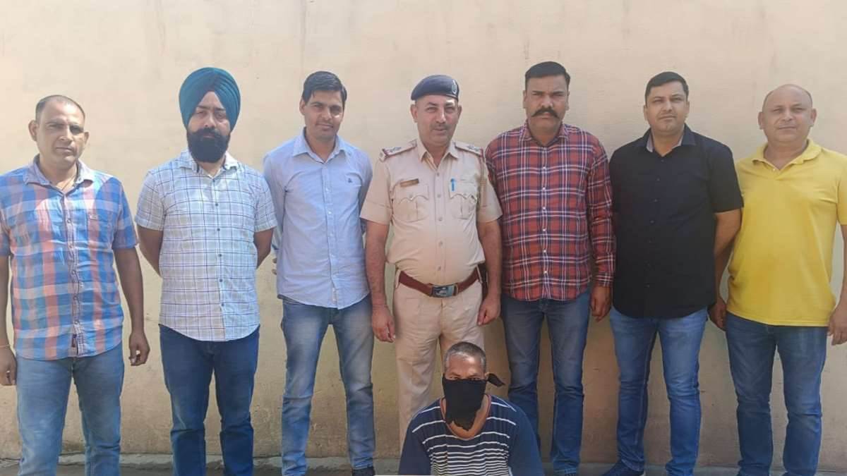 snatching accused arrested who absconding after encounter