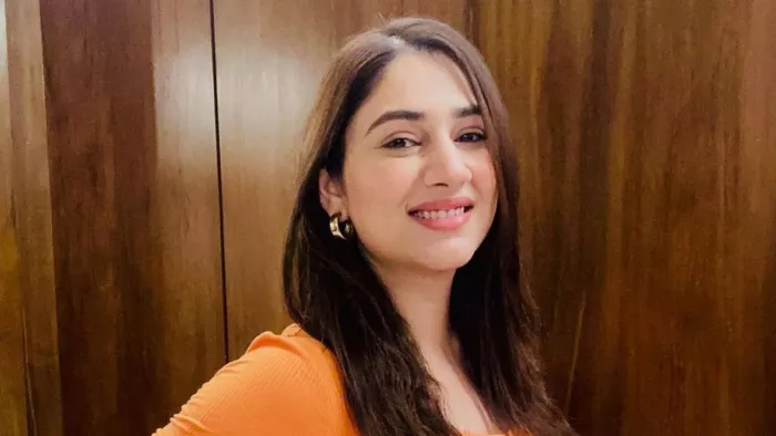 Disha Parmar flaunted her baby bump in orange bodycon dress- Photo/Instagram