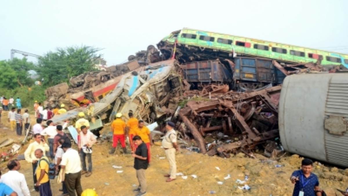 odisha train tragedy railways claim no dead bodies in train coaches foul smell coming from rotten eggs