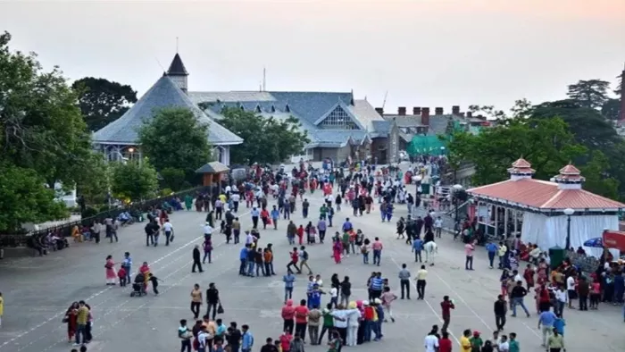 Himachal Tourism: वीकेंड पर सैलानियों से भरी राजधानी, वाहनों से लेकर सभी ट्रेन फुल (फाइल फोटो)